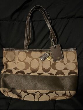 Coach Signature Canvas Tote in Brown and Tan